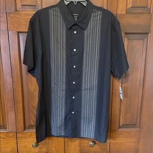 Van Heusen Black Short-Sleeve Shirt with Gray Pin Stripes Size 17-17 1/2. NWT.